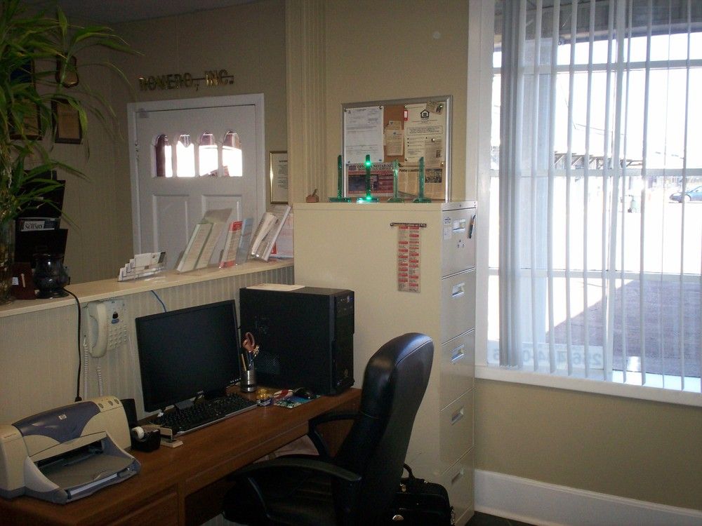 Office For Lease: 311 W Lee St, Athens, AL 35611